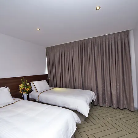 Hotel apartamentowy L'onde Business 4*