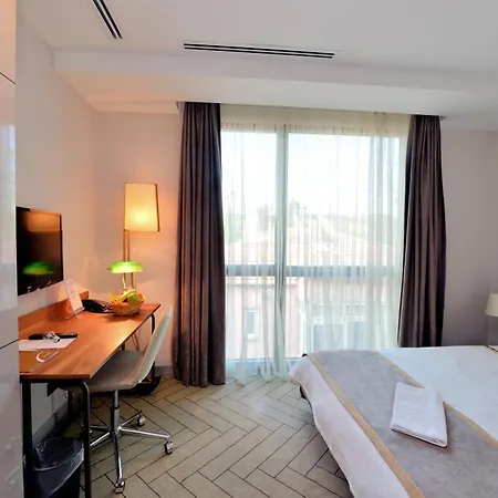 Hotel apartamentowy L'onde Business